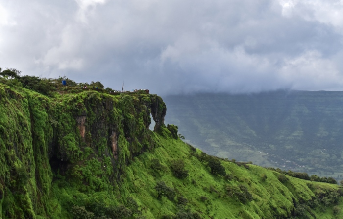 What Makes Mahabaleshwar A Unique Weekend Getaway Option